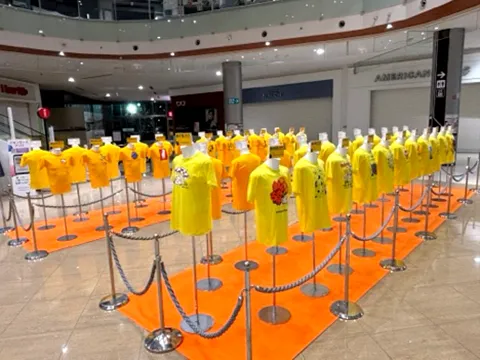 歴代Tシャツ展示