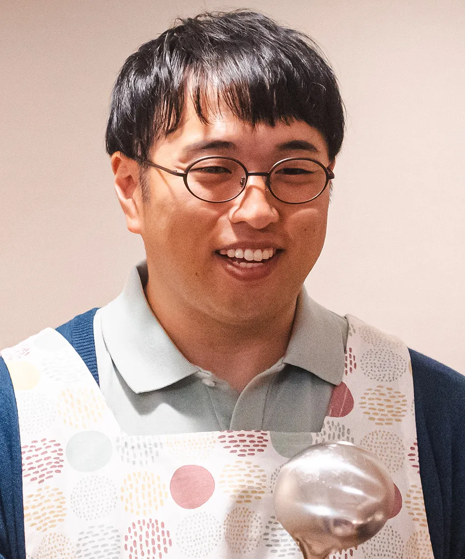 高井 佳佑