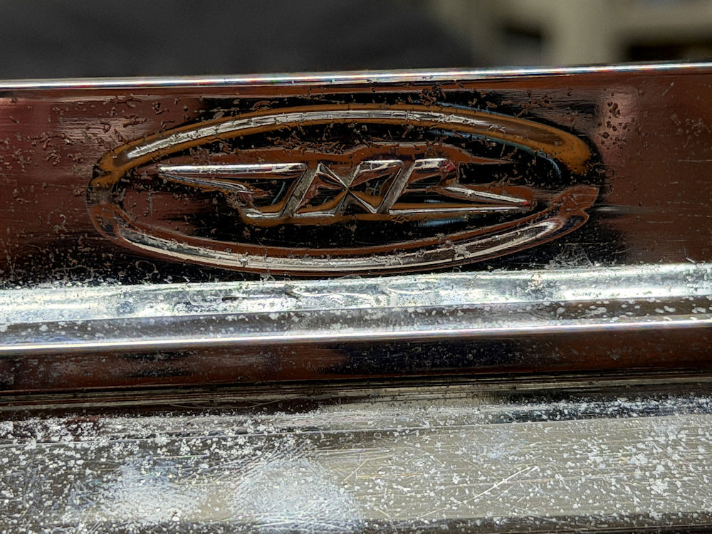 国鉄時代の車両車内にあった灰皿。 | 稲見駅長の鉄道だよ人生は